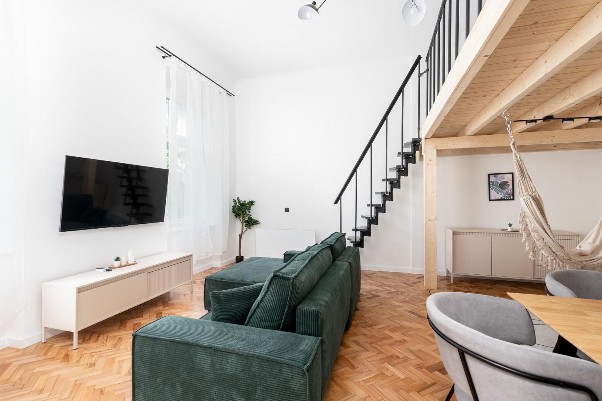 Old Town With Mezzanine Apartament *