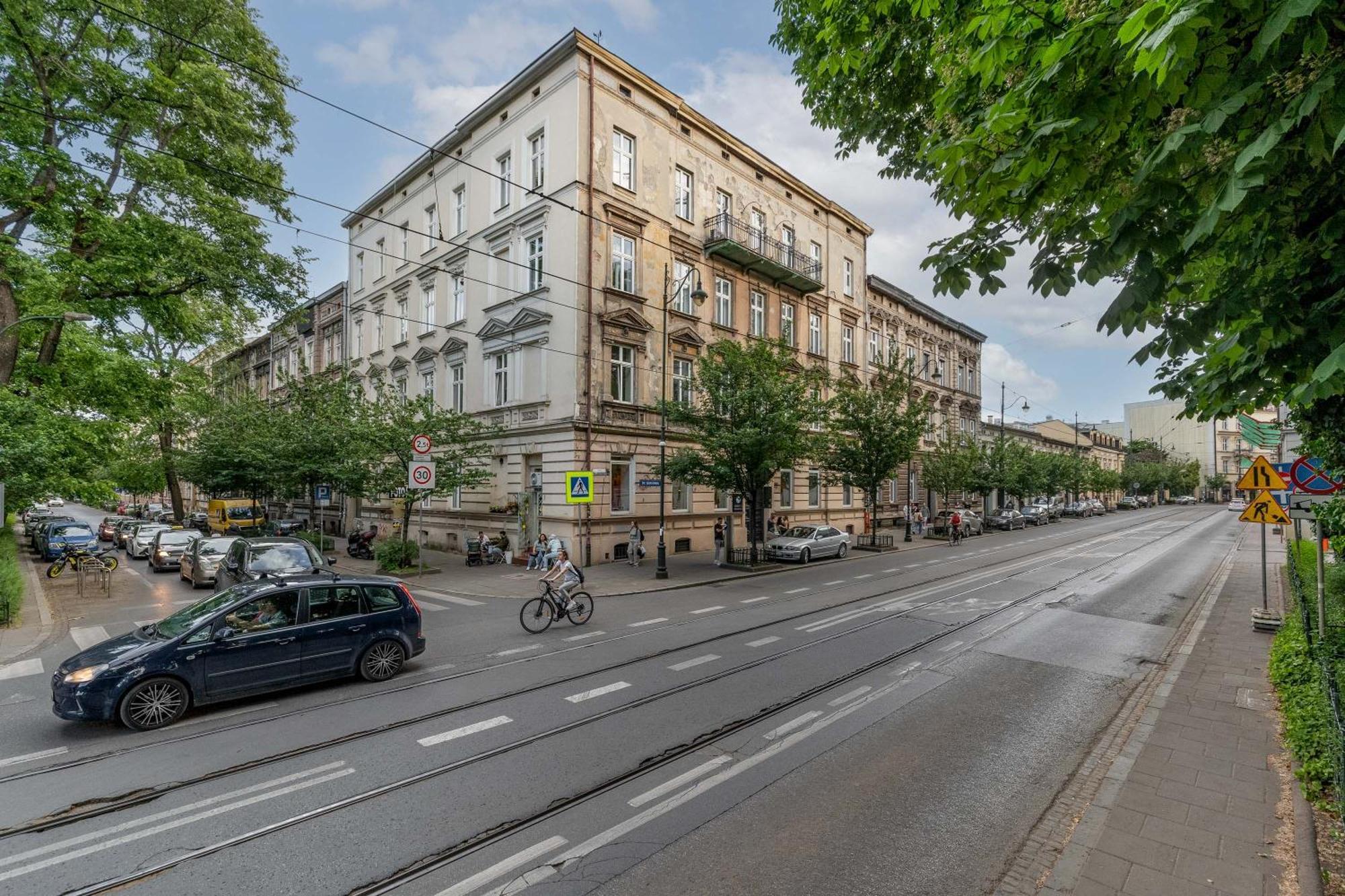 Old Town With Mezzanine